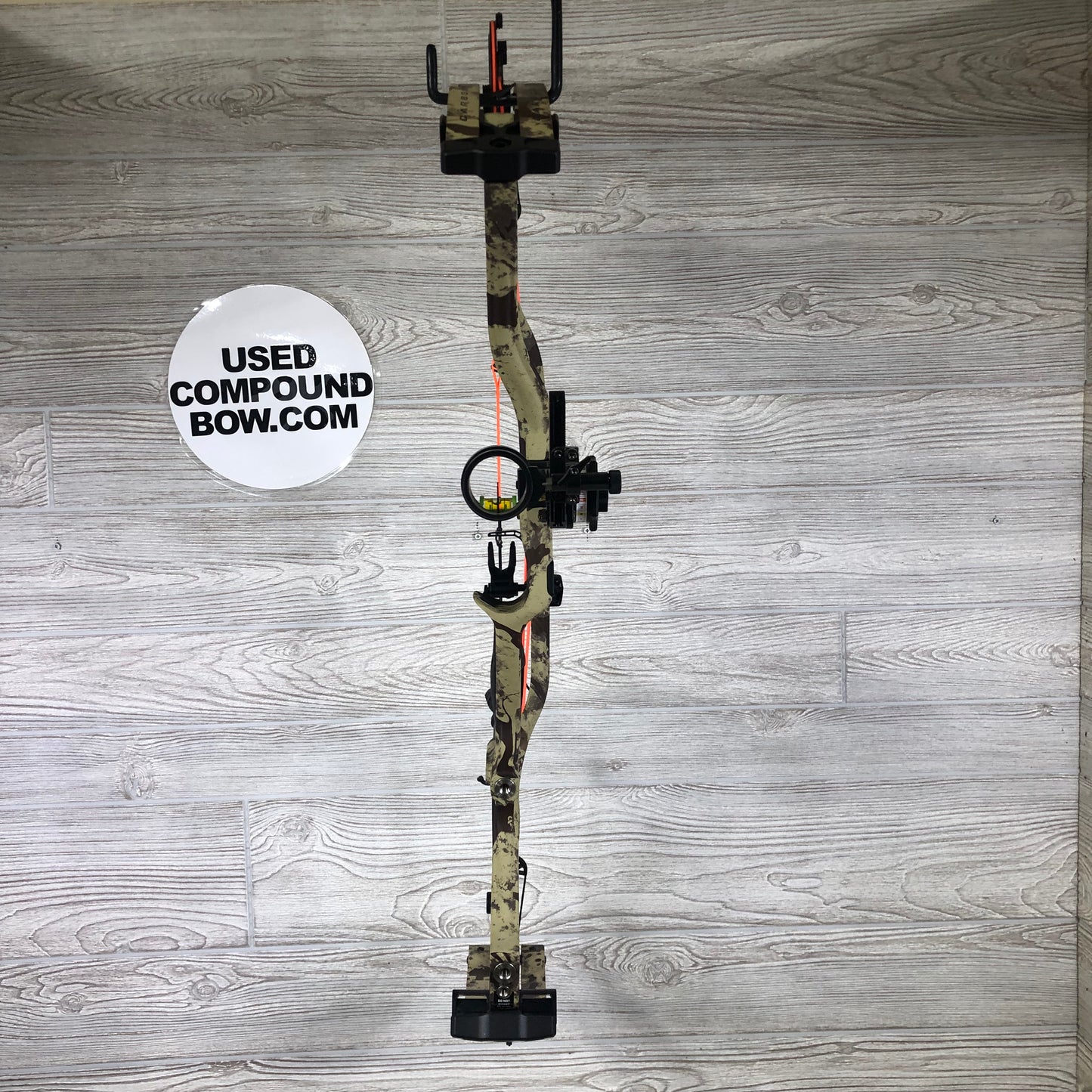 Used Hoyt RX-9 LH 60-75# First Lite Circa package