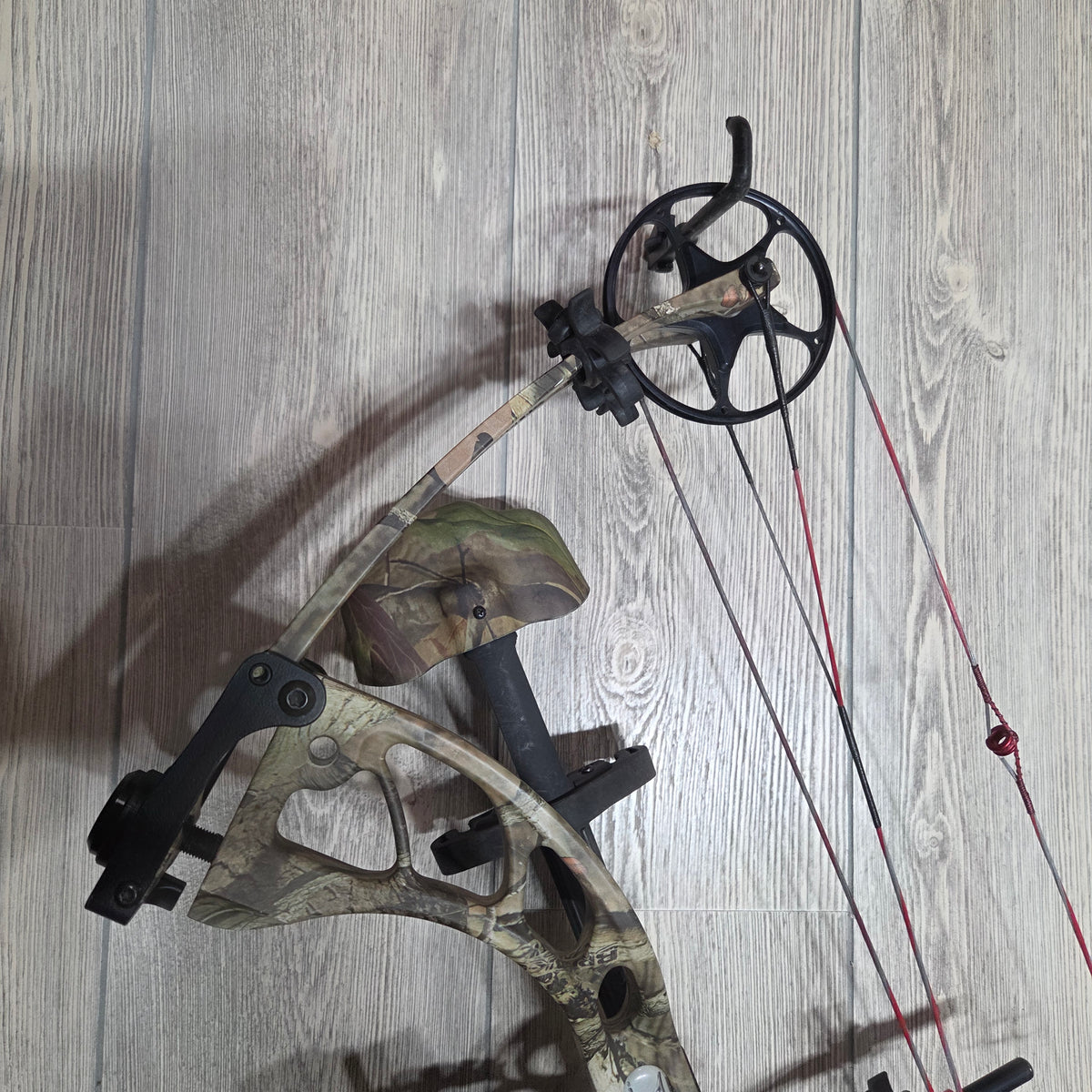 Used PSE Brute X 60-70# package Right Handed
