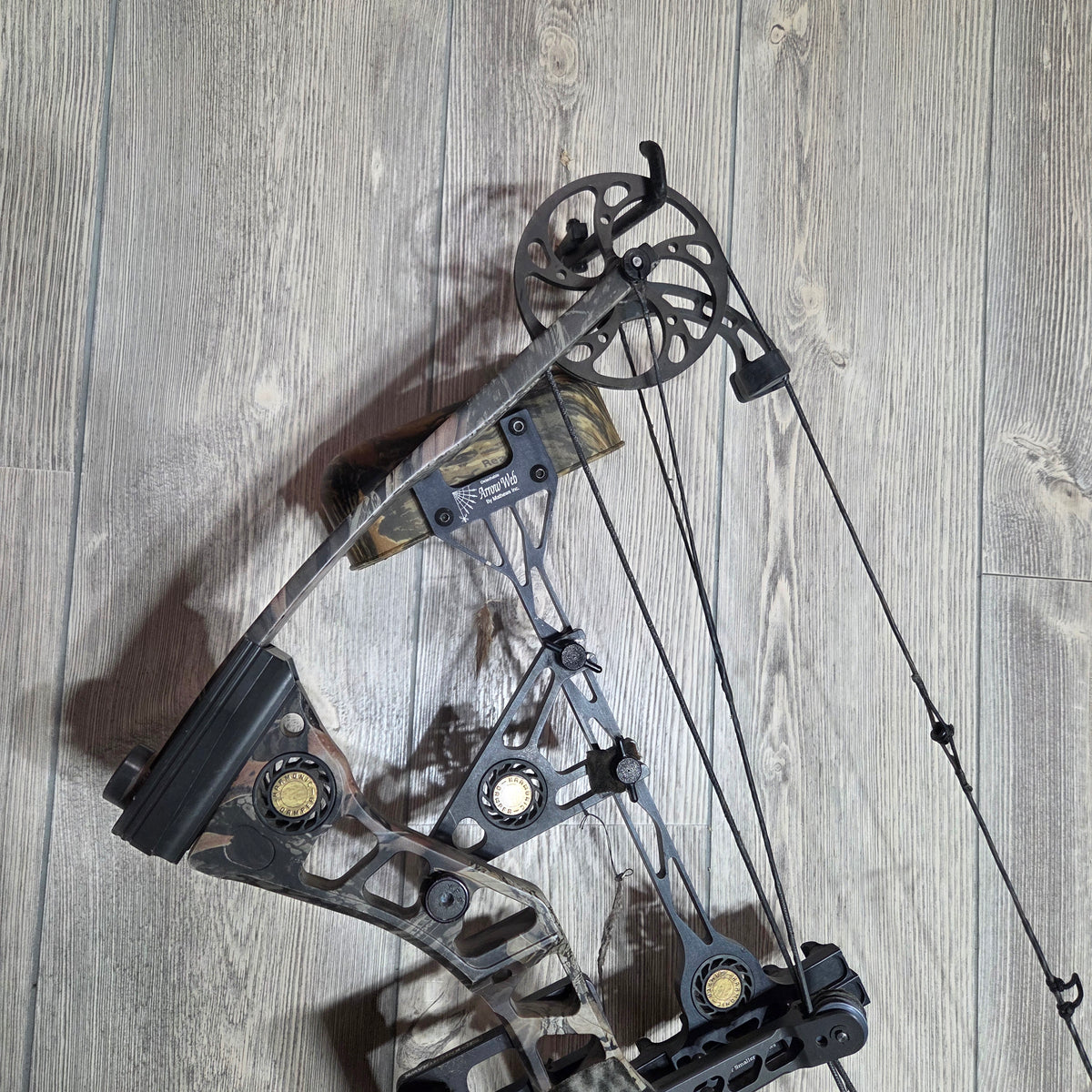 Used Mathews Outback RH 30" 70lbs Package