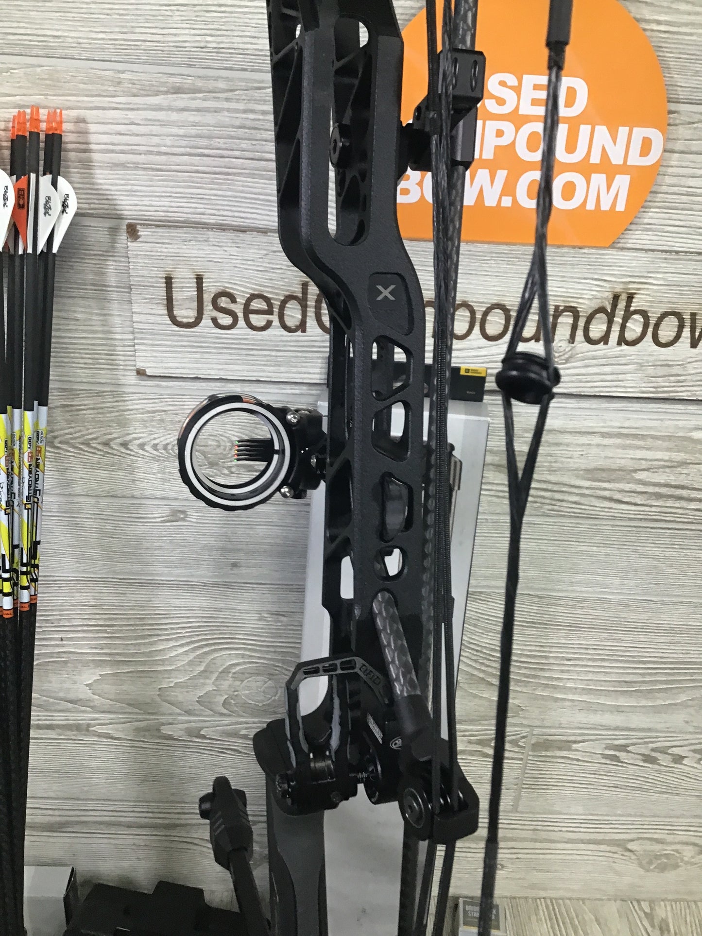 Used Mathews Lift X 29.5 Right Hand Black riser/ Earth Limbs 27/65 LOADED WITH NEW ACCESSORIES