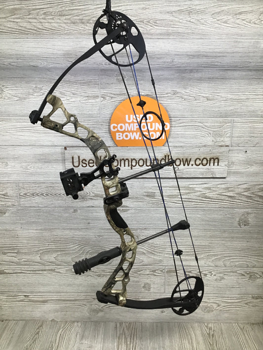 Diamond Infinite Edge Pro Left Handed Camo Hunting Package (5-70#)