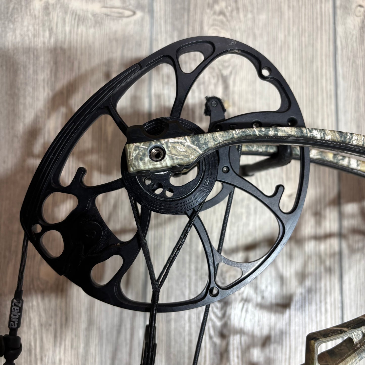 Used Mathews Phase4 29 LH Realtree