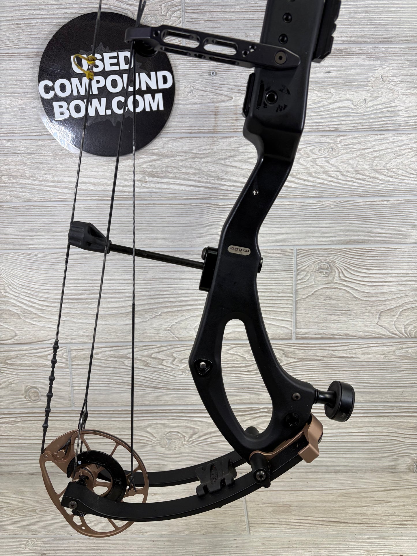 Used PSE Mach 33 DS 25.5-31" 70-80lb Right Hand Black/Bronze with Gas System X Strings