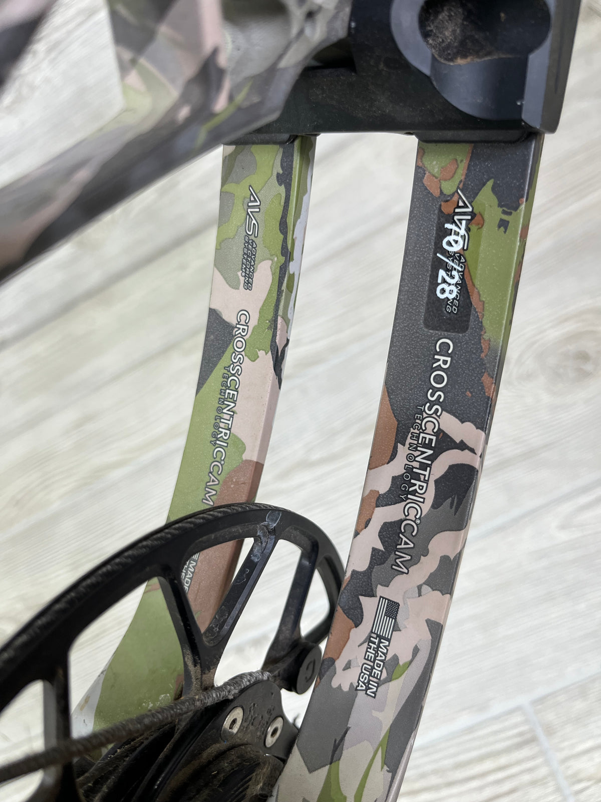 Mathews TX-5 RH 28.5" 70lb UA Forest Camo Bow PKG