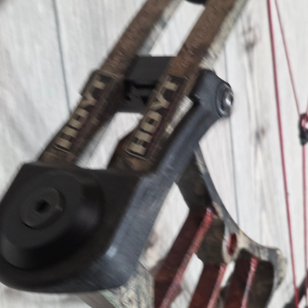 Used Hoyt Powermax RH Realtree Bow Package 60-70LBS