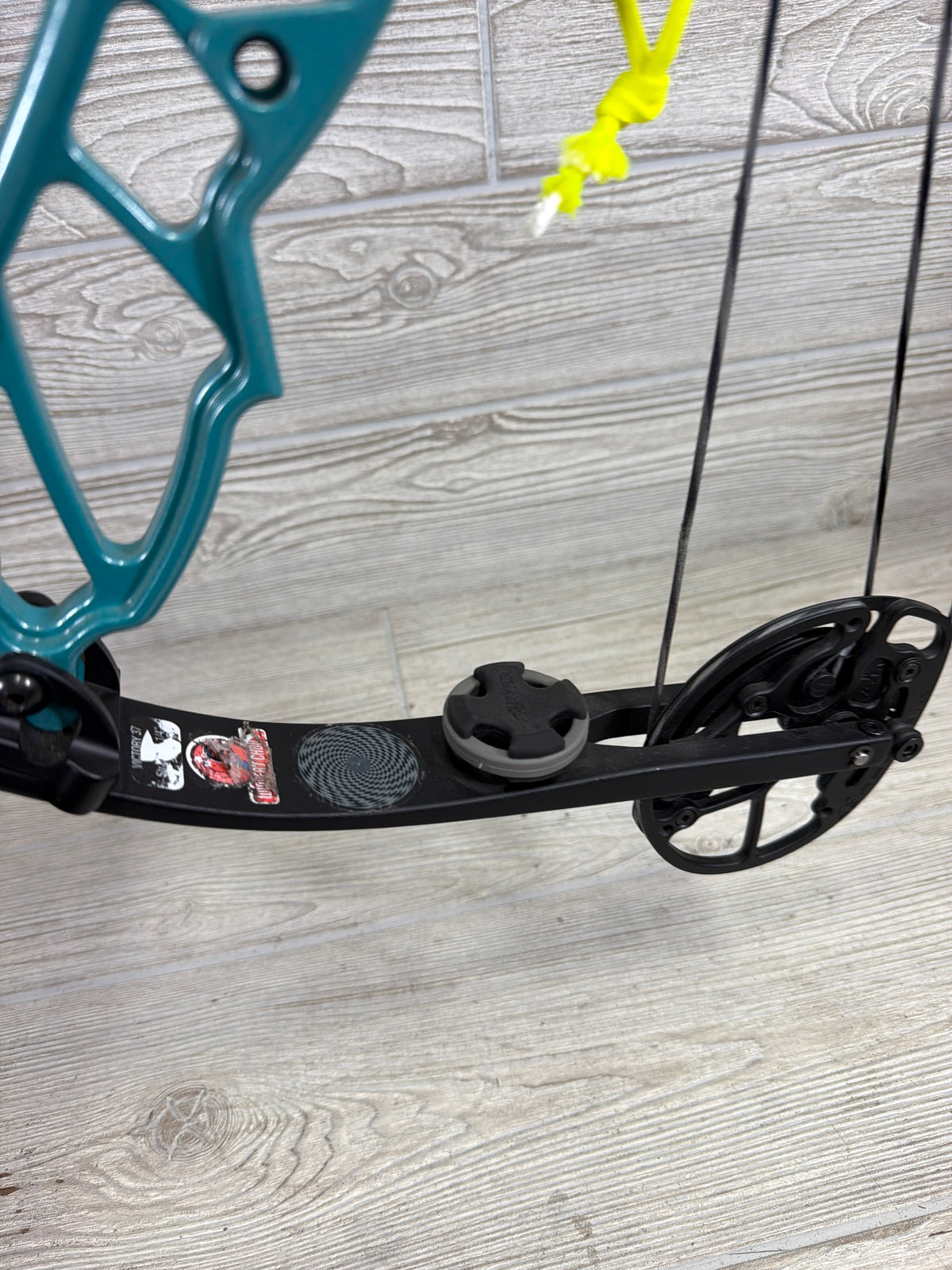 Used Elite Victory 37 Teal Bow 50-60# 28"