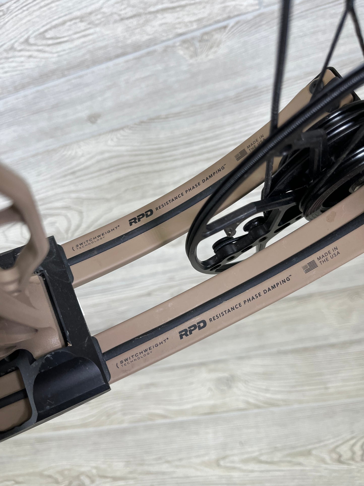 Used Mathews Lift 33 Right-Handed Earth Bow