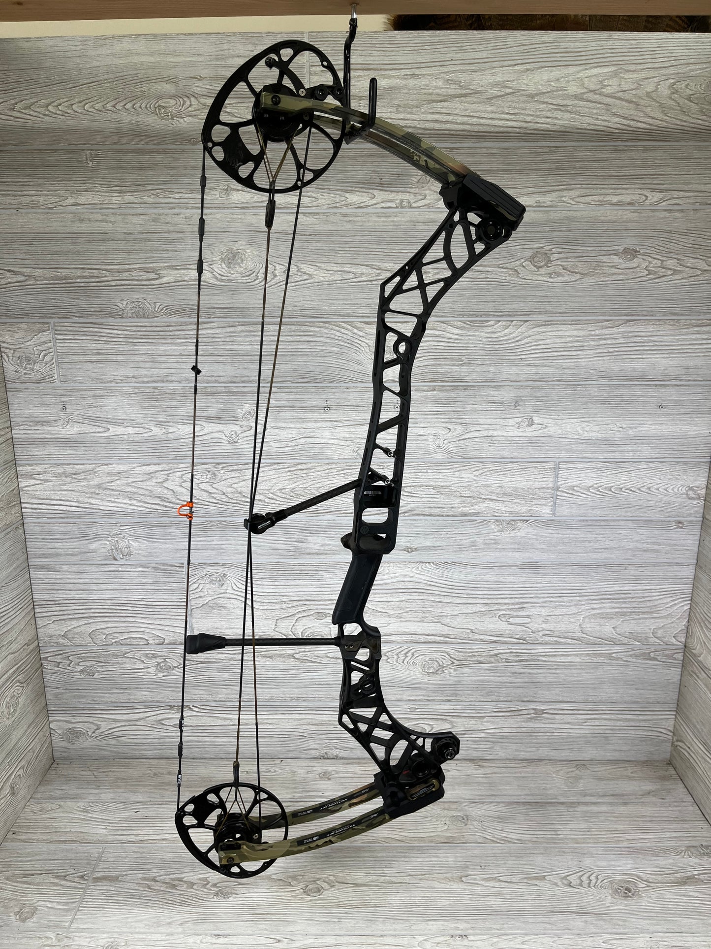 Mathews Atlas RH Bow