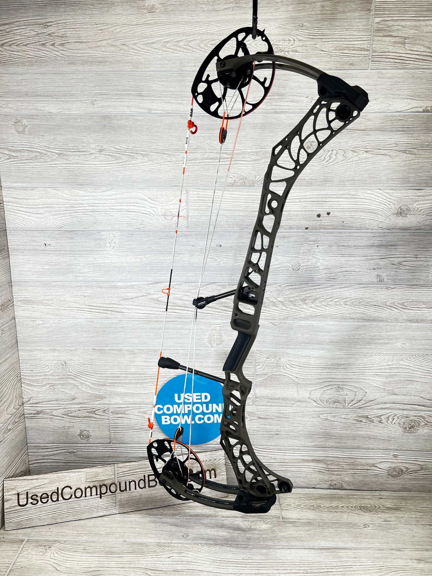 Used Mathews V3X 33 RH Ambush Green