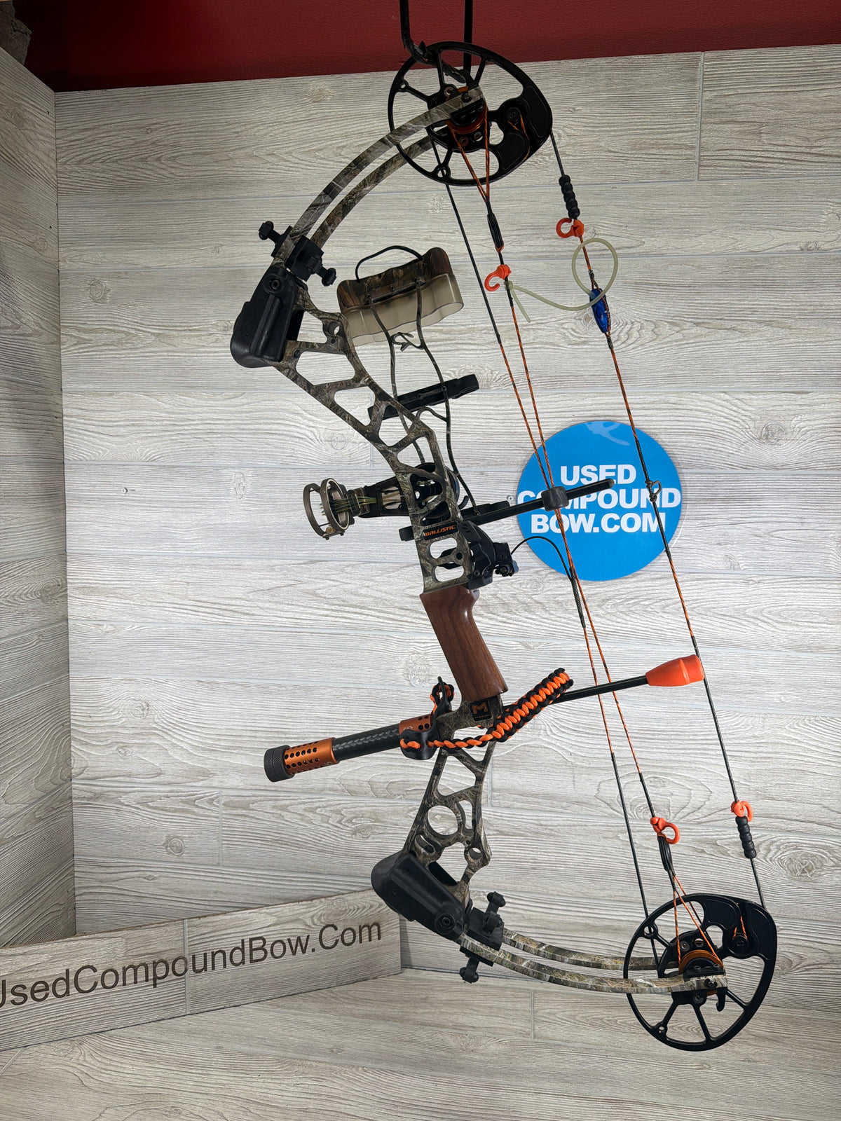 Used Mission Ballistic 28" 70lb Right Hand Camo Bow Pkg
