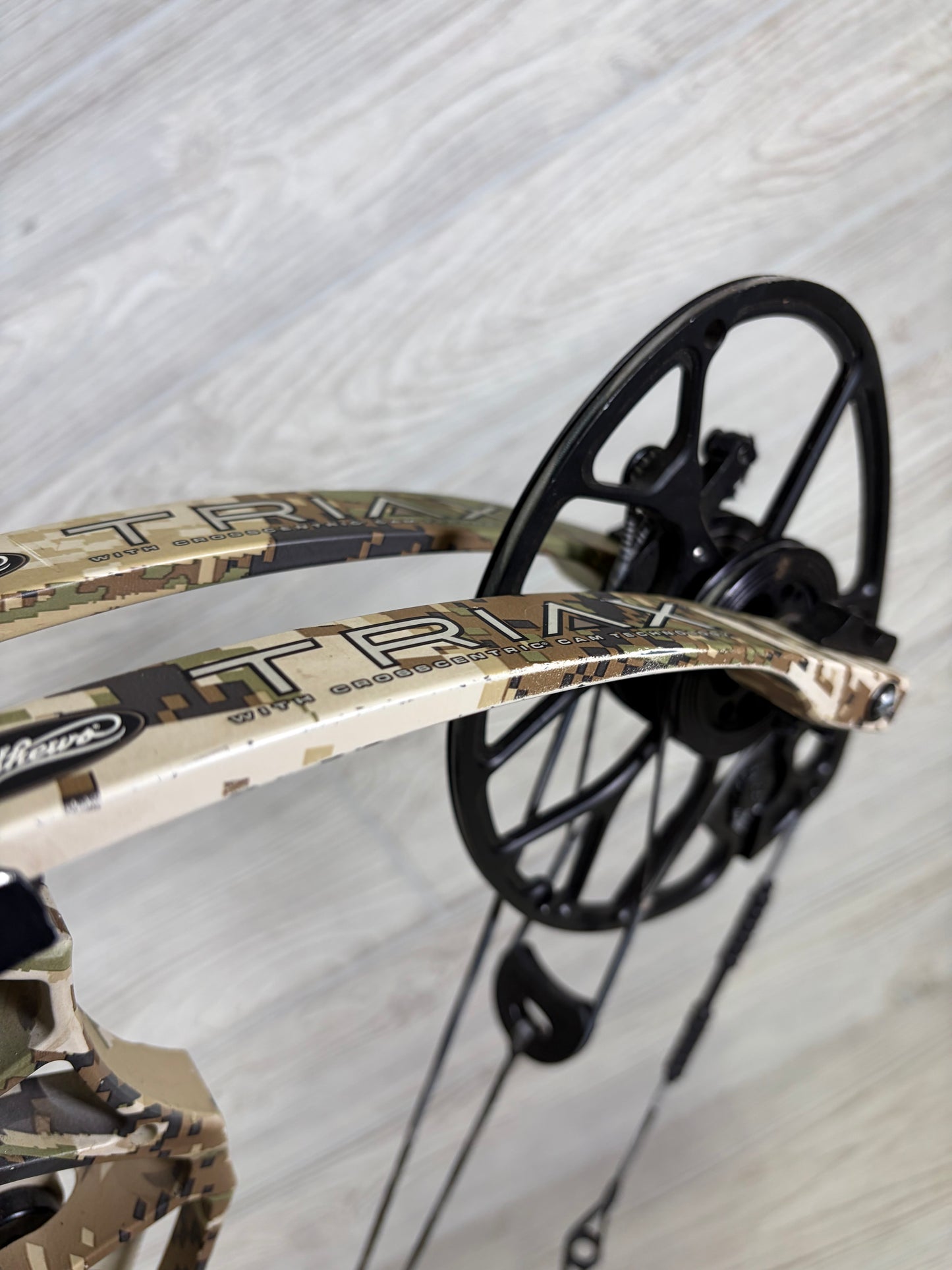 Used Mathews Triax 29" 70lb Right Hand Subalpine Camo Pkg