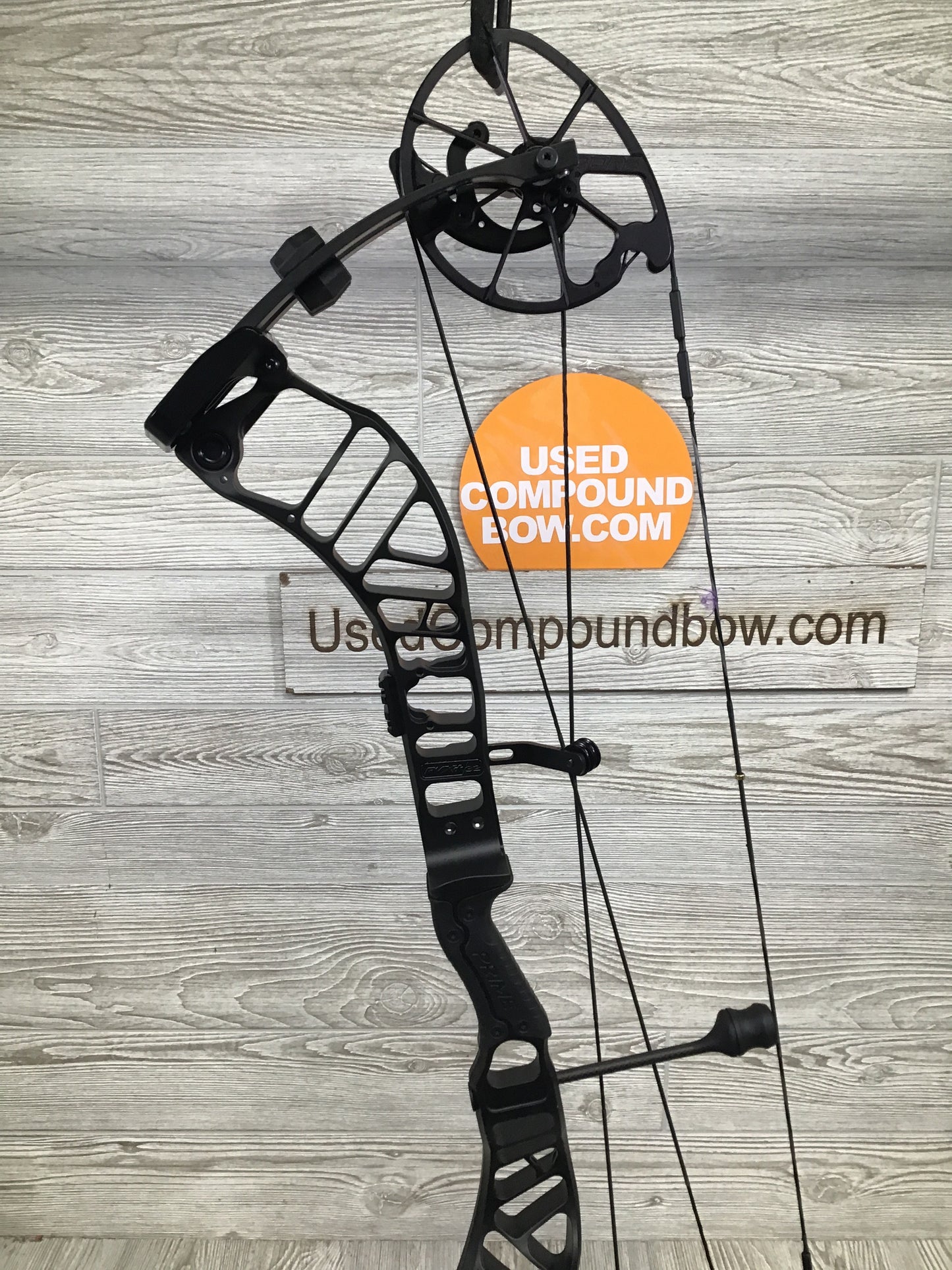 Brand New Prime RVX+ 32 60-70# 28" draw Black Right Handed