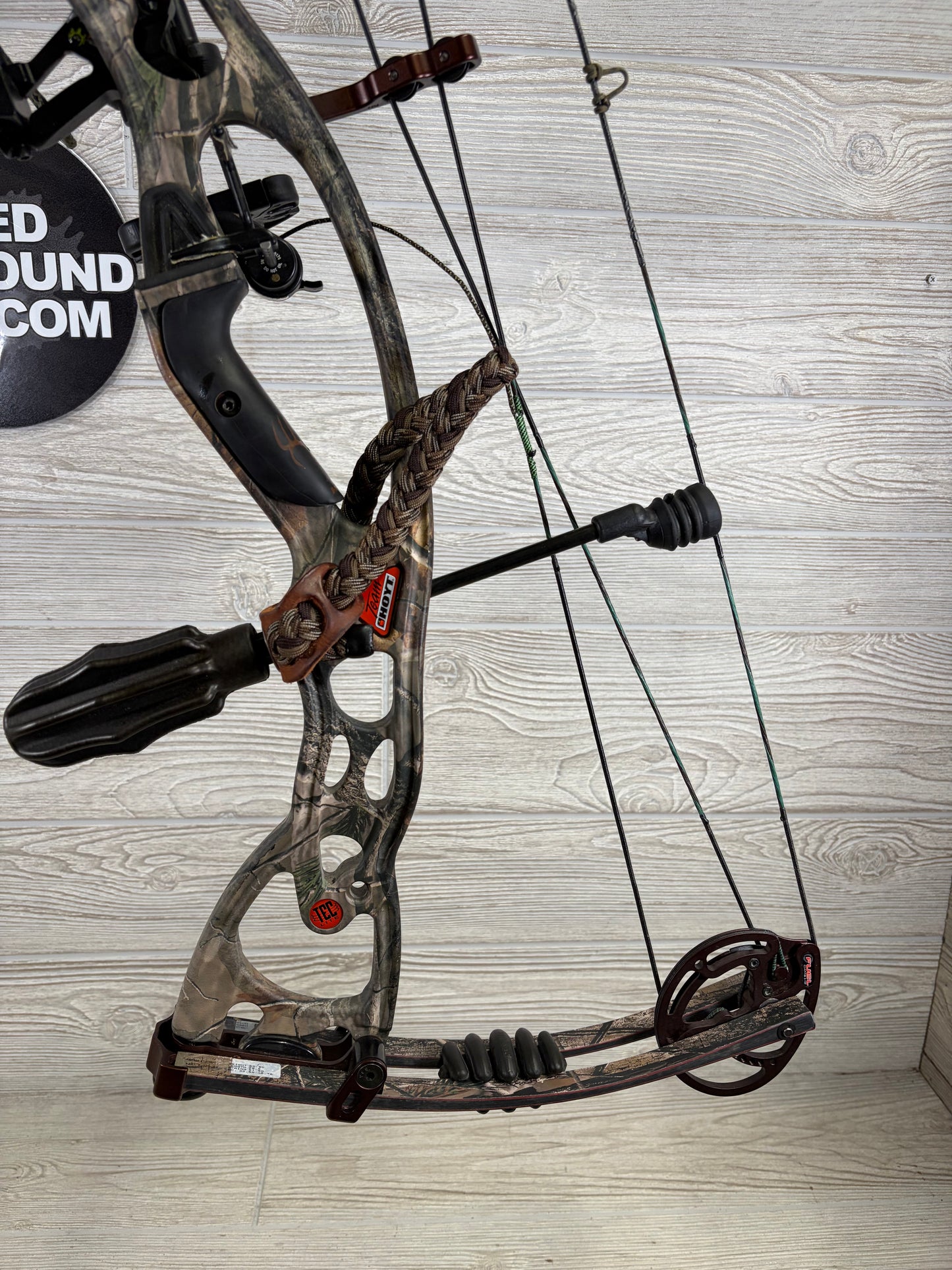 Used Hoyt Rampage XT RH PKG 28" 50-60lbs