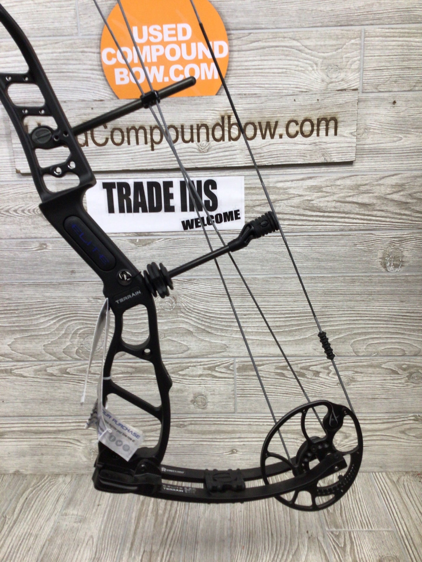 Elite Terrain RH Black 25.5-31.5" 45-60# Bow