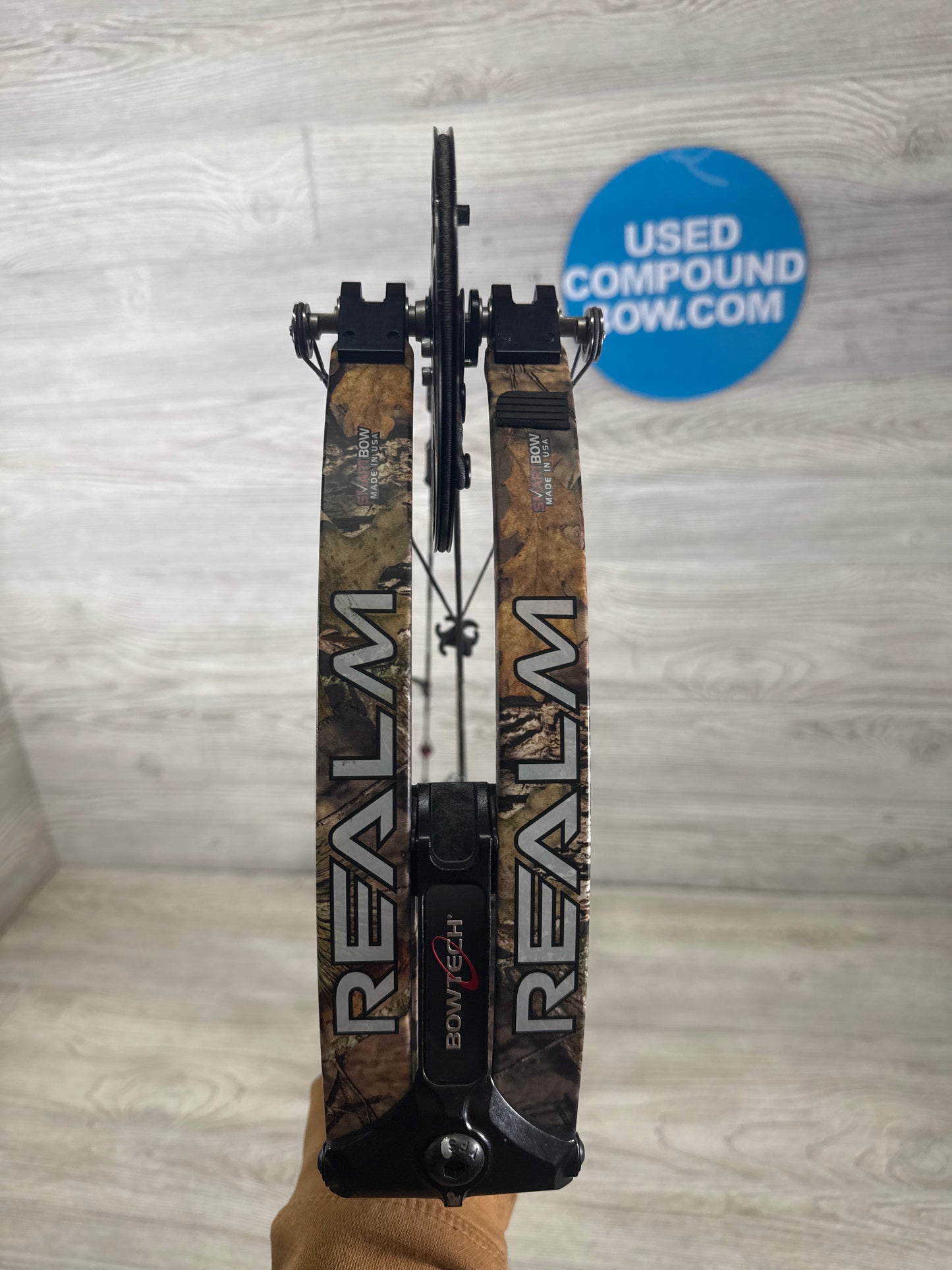 Bowtech Realm Breakup Camo 50lb RH
