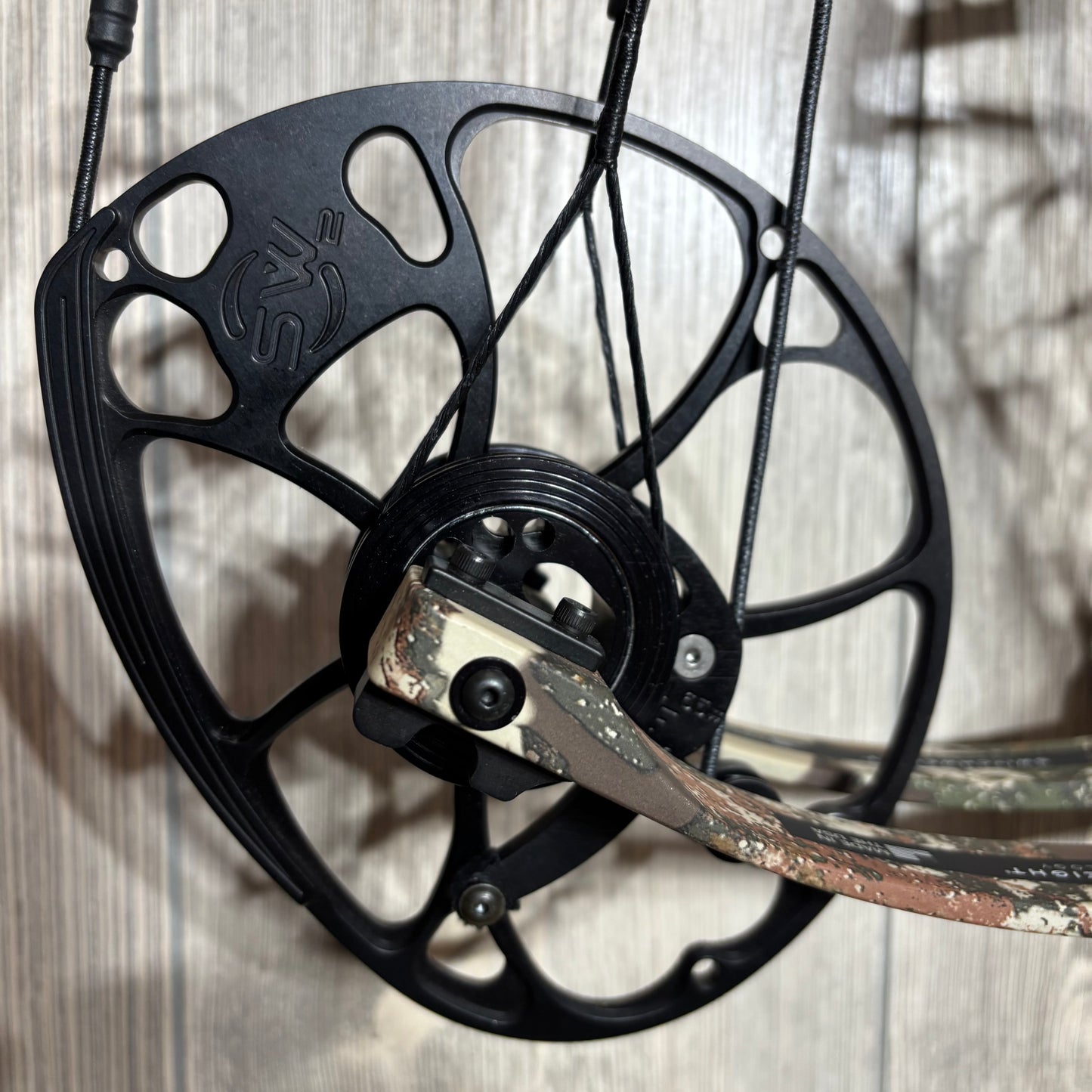Used Mathews V3 31 Right Hand First Lite Package