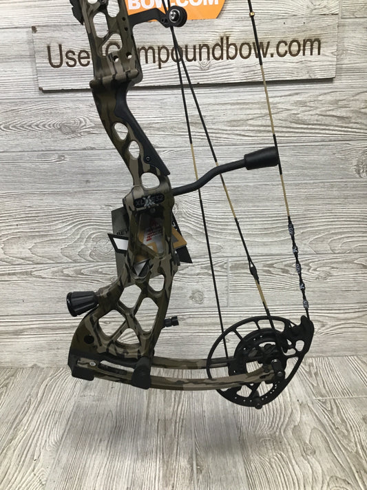 Xpedition Xlite 32 55-65# Mossy Oak Bottomlands 25-30.5"