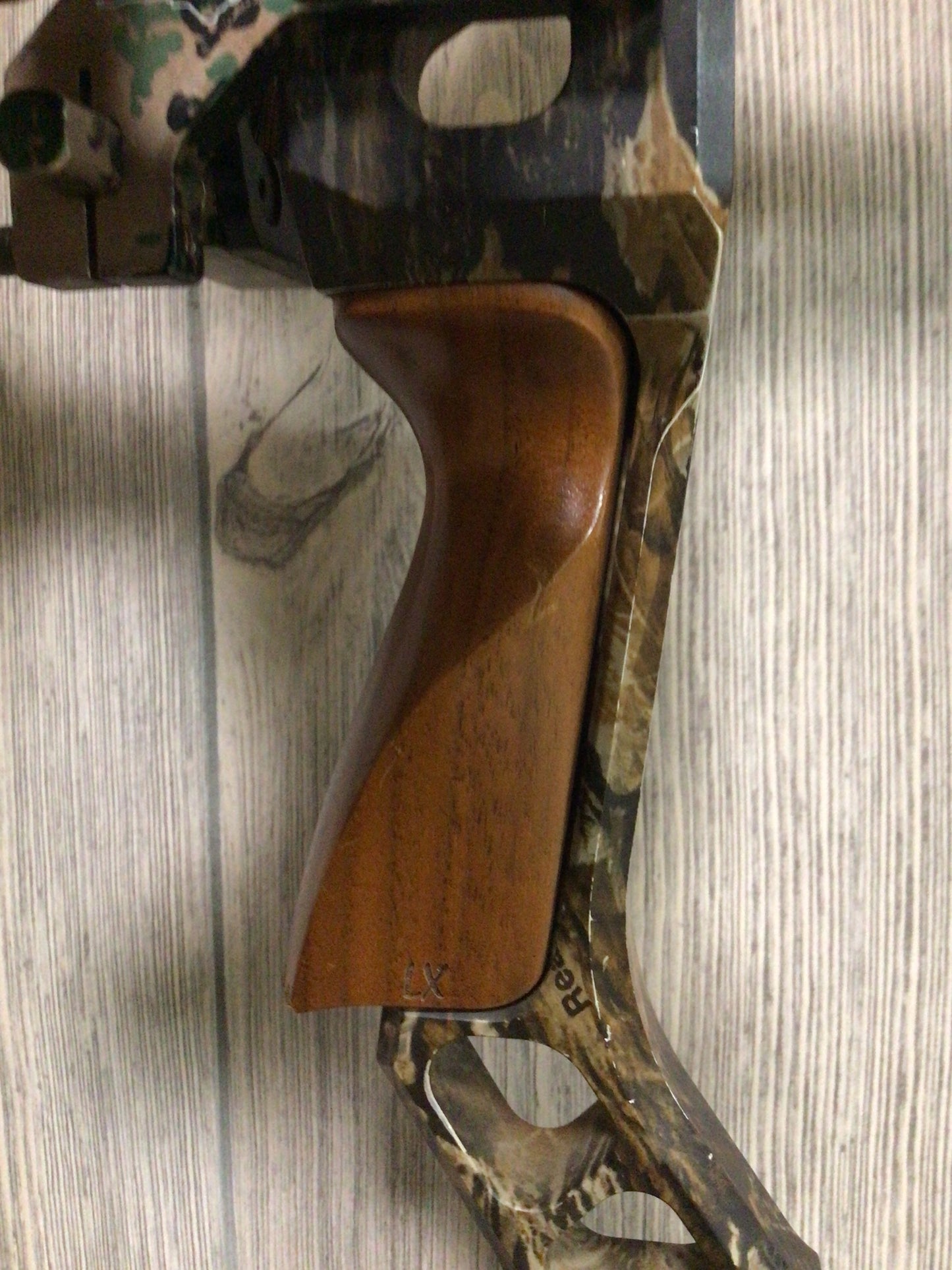 Used Mathews LX 26" 60lb Right Handed Bow