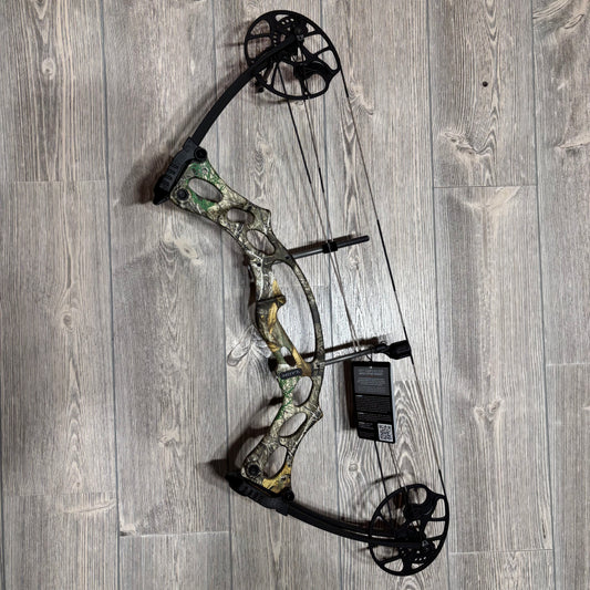 Hoyt Kobalt RH Realtree Bow 45#