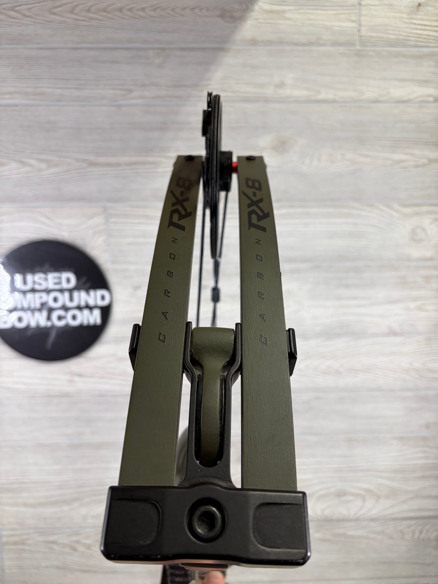 Hoyt RX-8 RH Wilderness 70lbs 25-28"