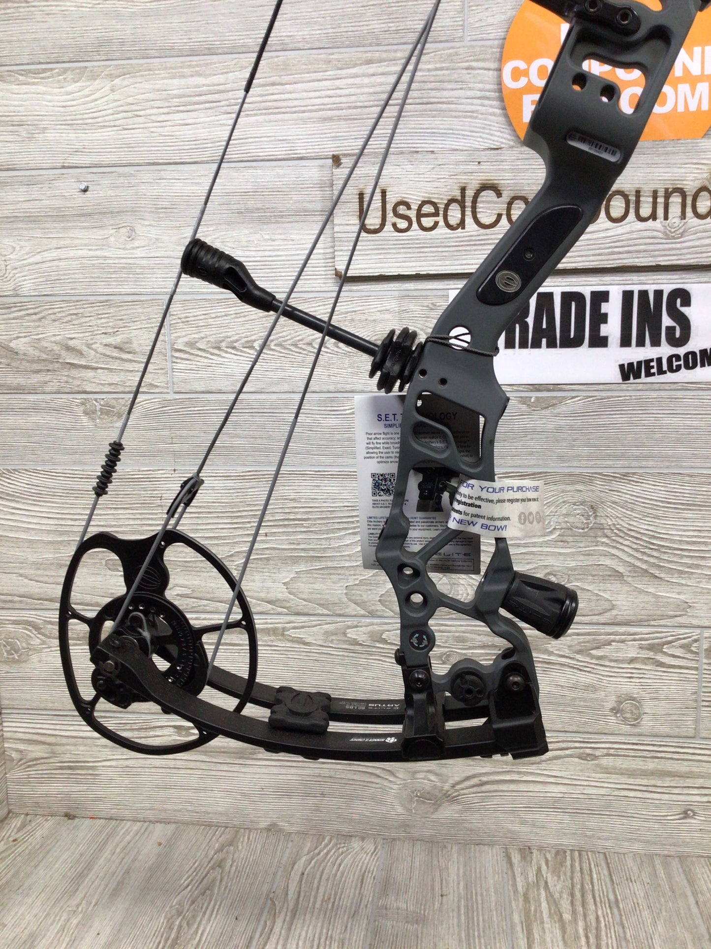 Elite Artus Right Handed Slate Gray 50-60lb