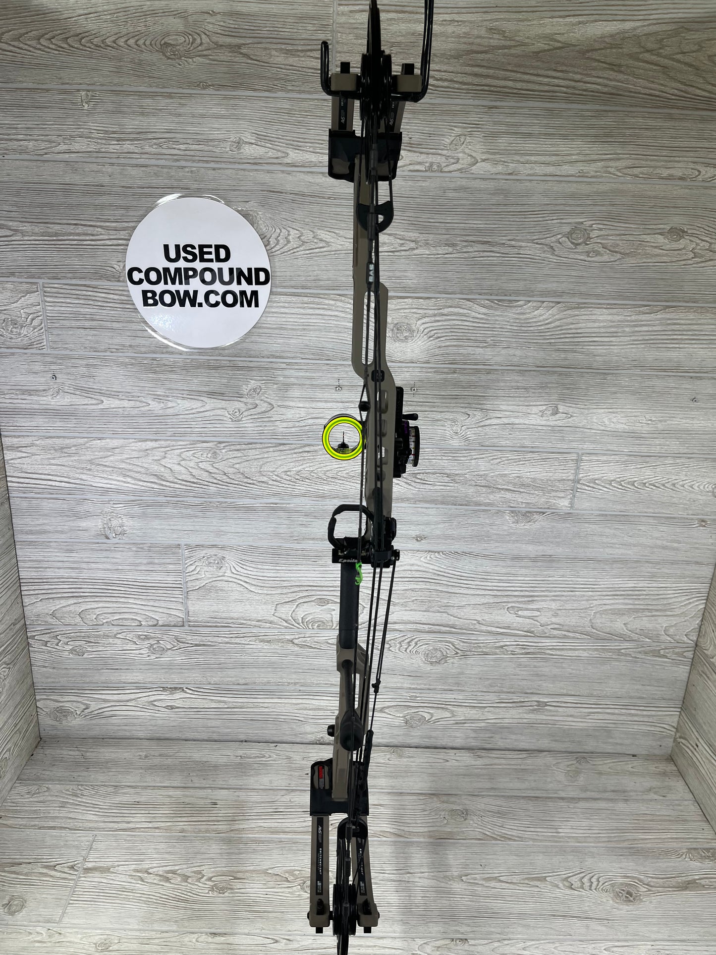 Used Mathews V3X 33 RH Granite Package