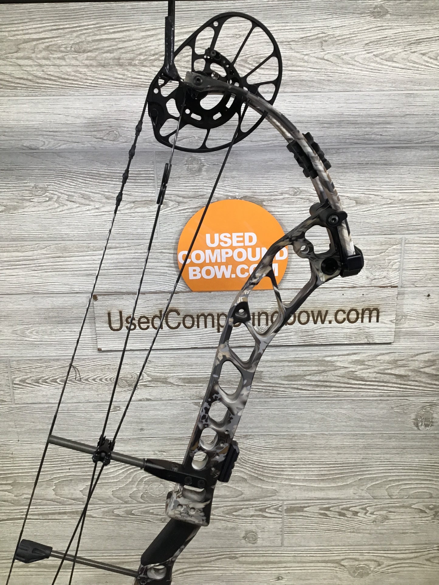 NEW IN BOX W/Warranty PSE Shootdown Pro E2 60# RH Kryptek Skyfall