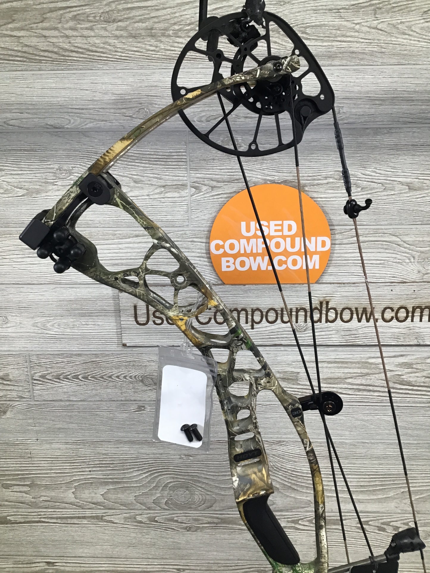 New Hoyt Alpha X 30 Realtree Edge 50-60# 25" - 30" Right Hand
