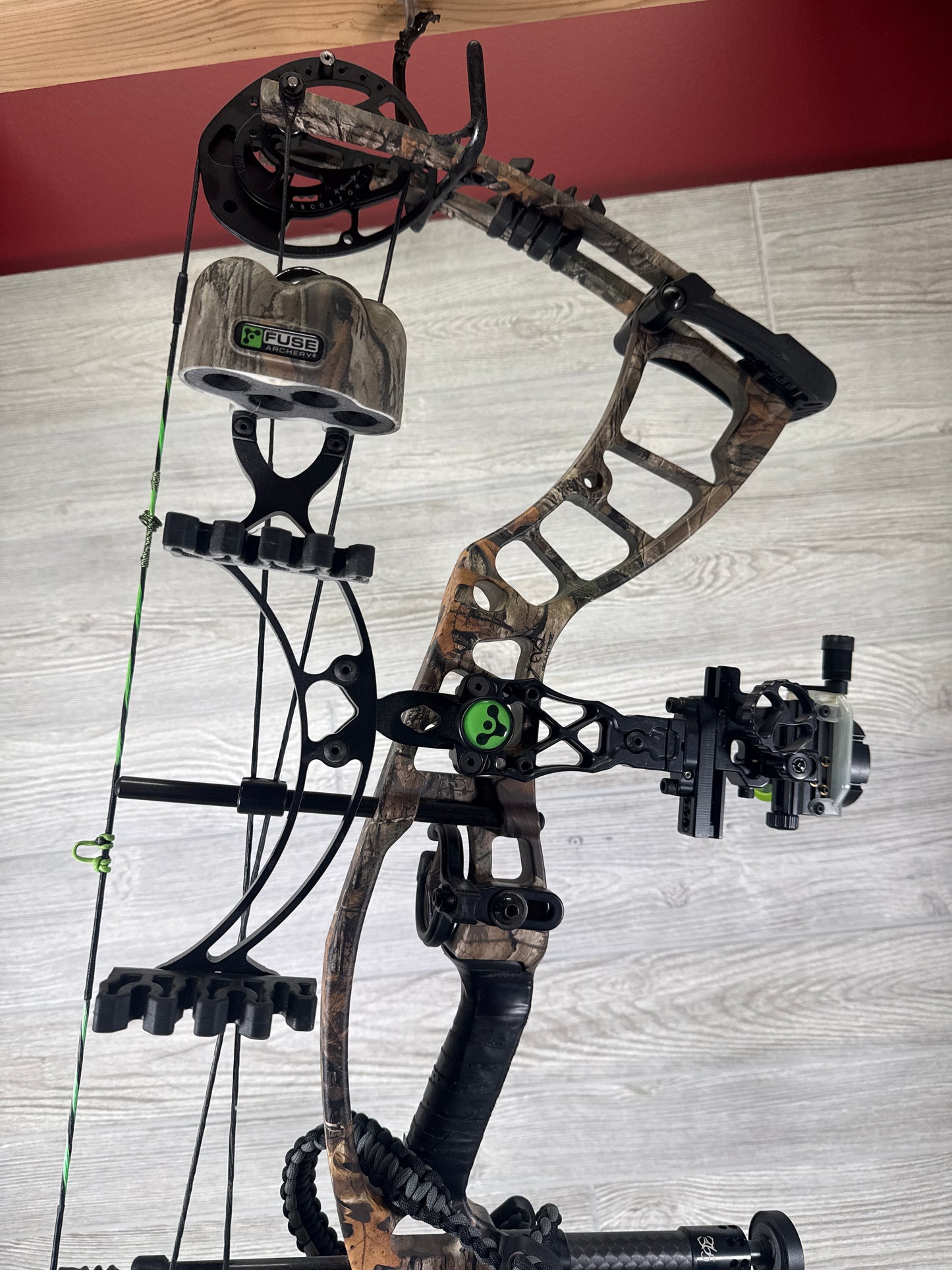 Used Hoyt Powermax RH Realtree Bow Package