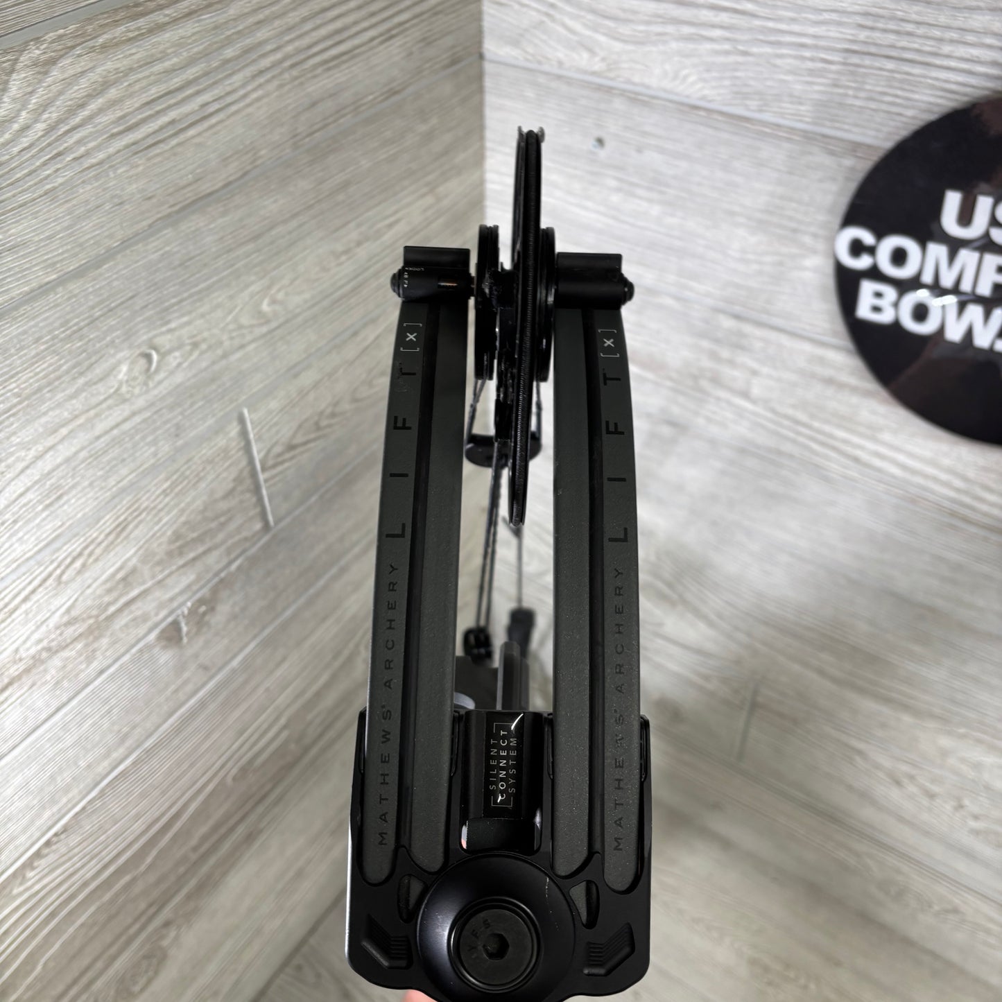 Used Mathews Lift X 29.5 Right Hand Shale Fade to Black