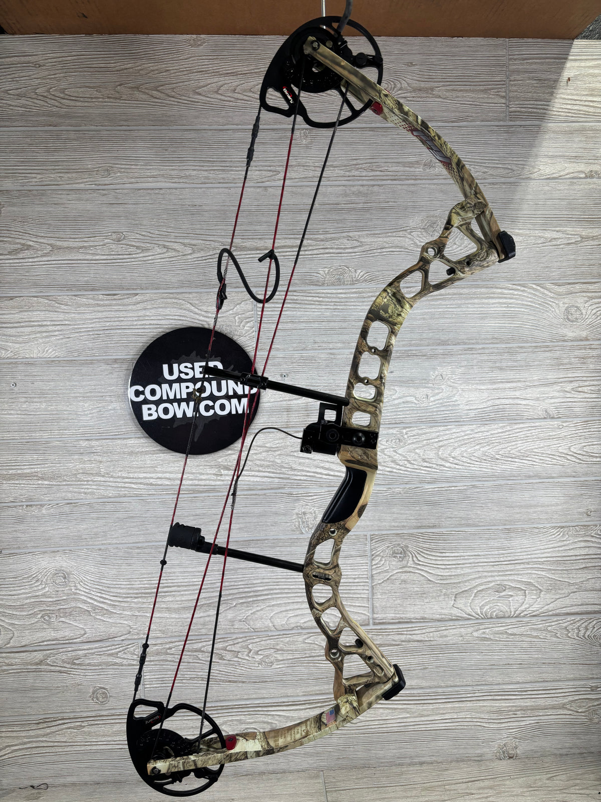 Bowtech Fuel Right Hand 18-30" 30-70lbs Camo