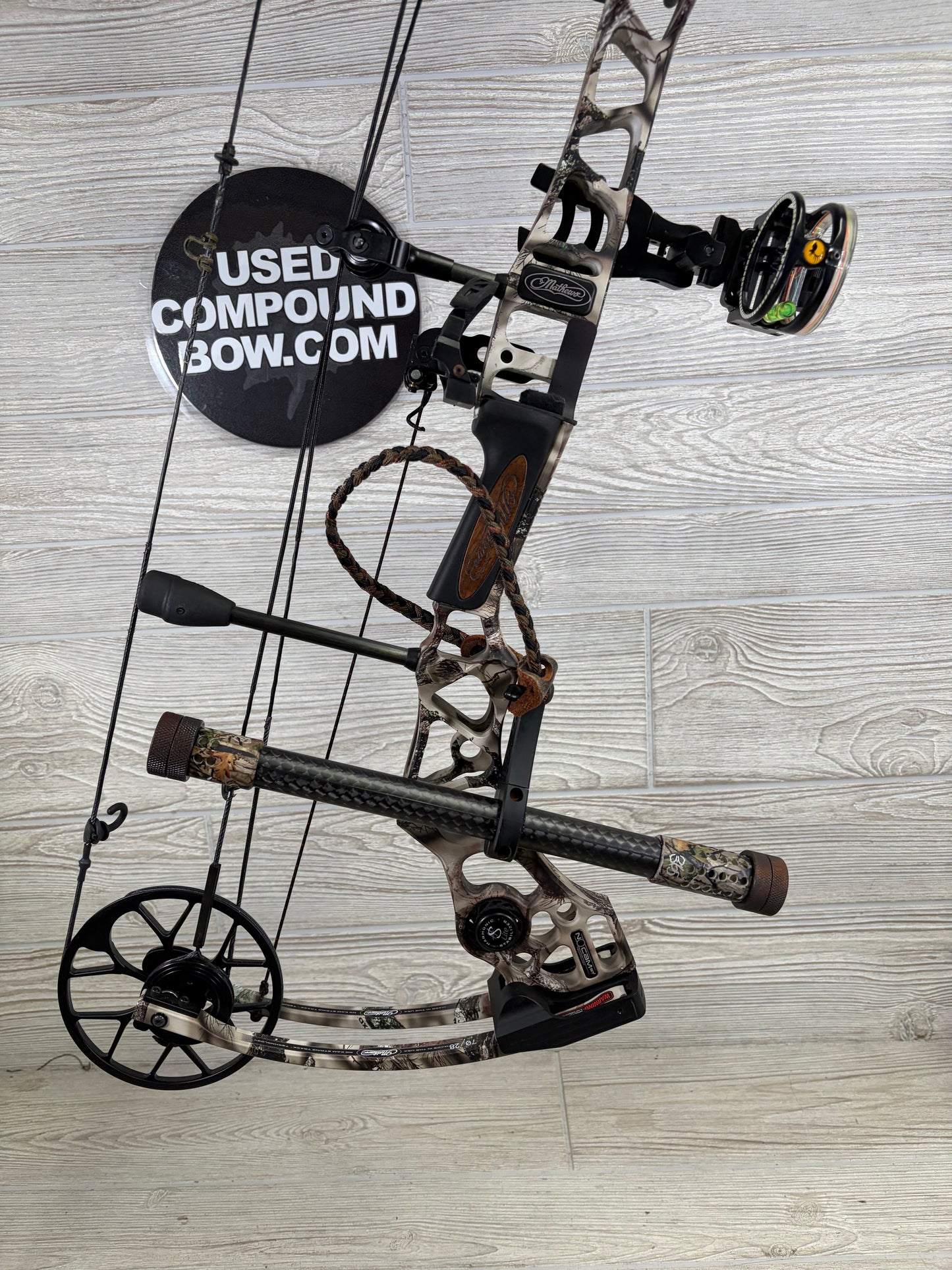Used Mathews No Cam HTX 27"/70# Left Handed Package