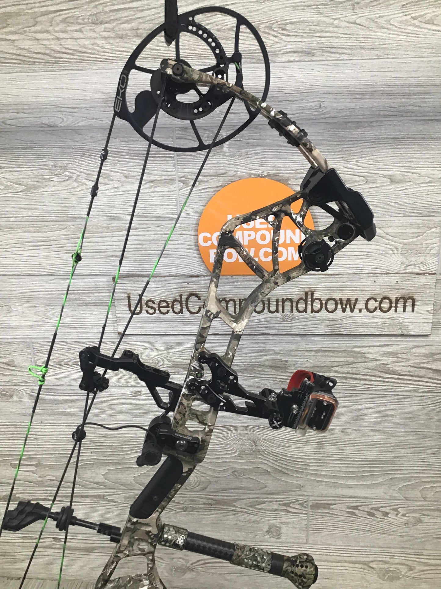 Bear Execute 30 RH 60-70lb 26"-30" Camo Package