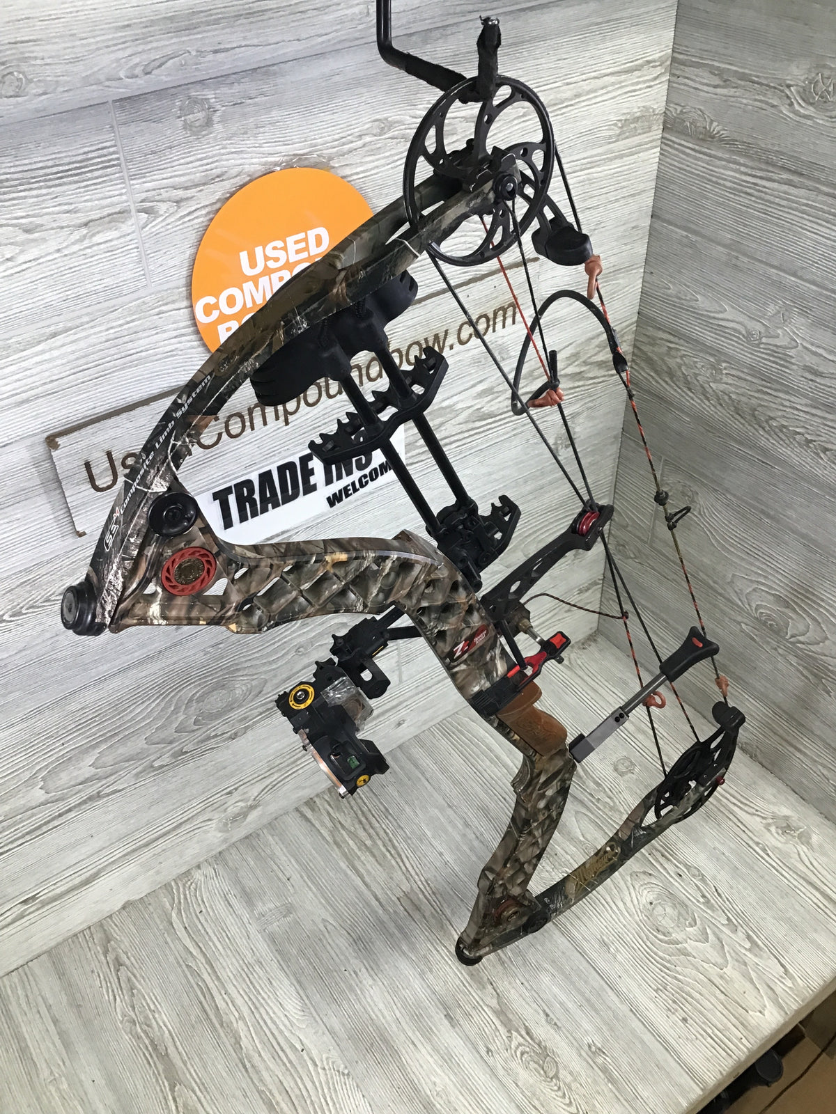 Used Mathews Z7 Right Hand 29" 70# Package