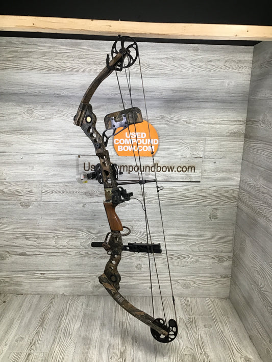 Used Mathews Q2 XL 27" 60lb Right Handed Bow PKG