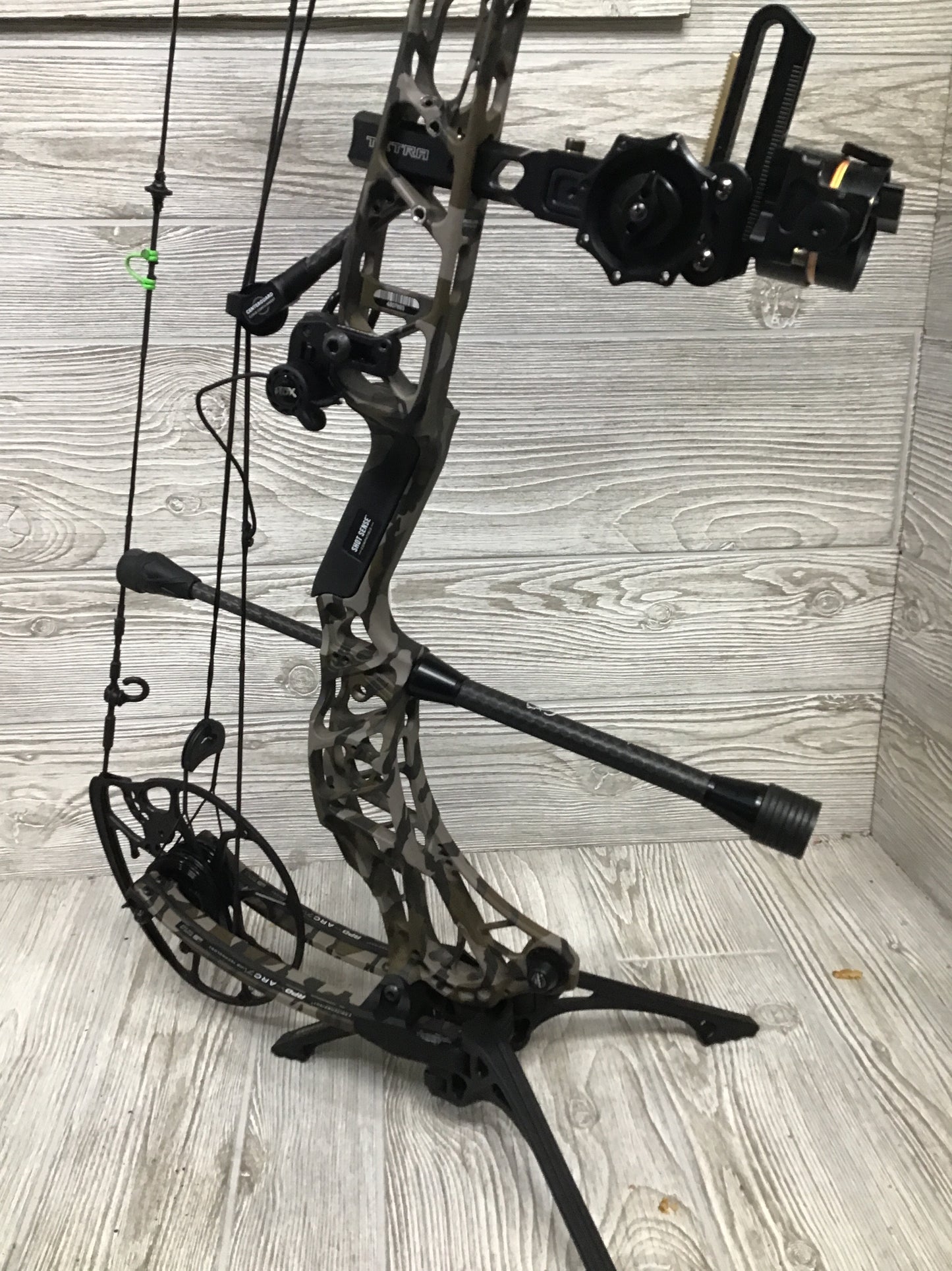 Used Mathews Lift RS Right Handed Bottomlands PACKAGE