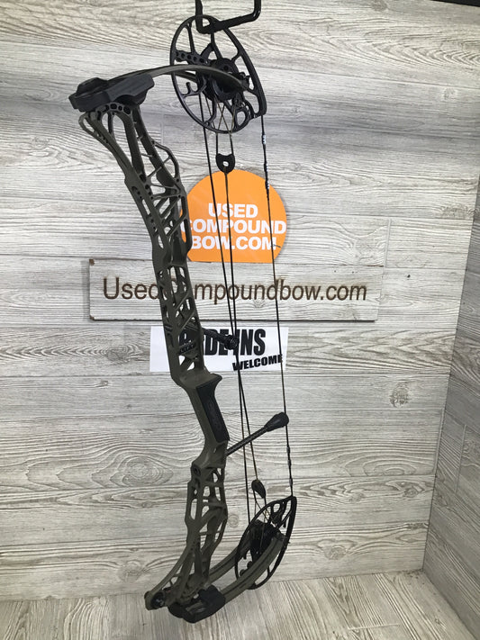 Mathews Lift 29.5 Right Handed Green Ambush (NEW STRING)