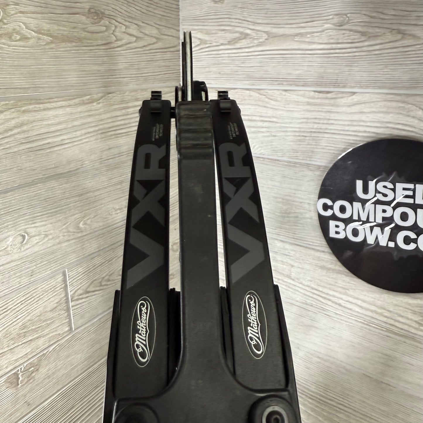 Used Mathews VXR 31.5 Black RH 30" 70lbs