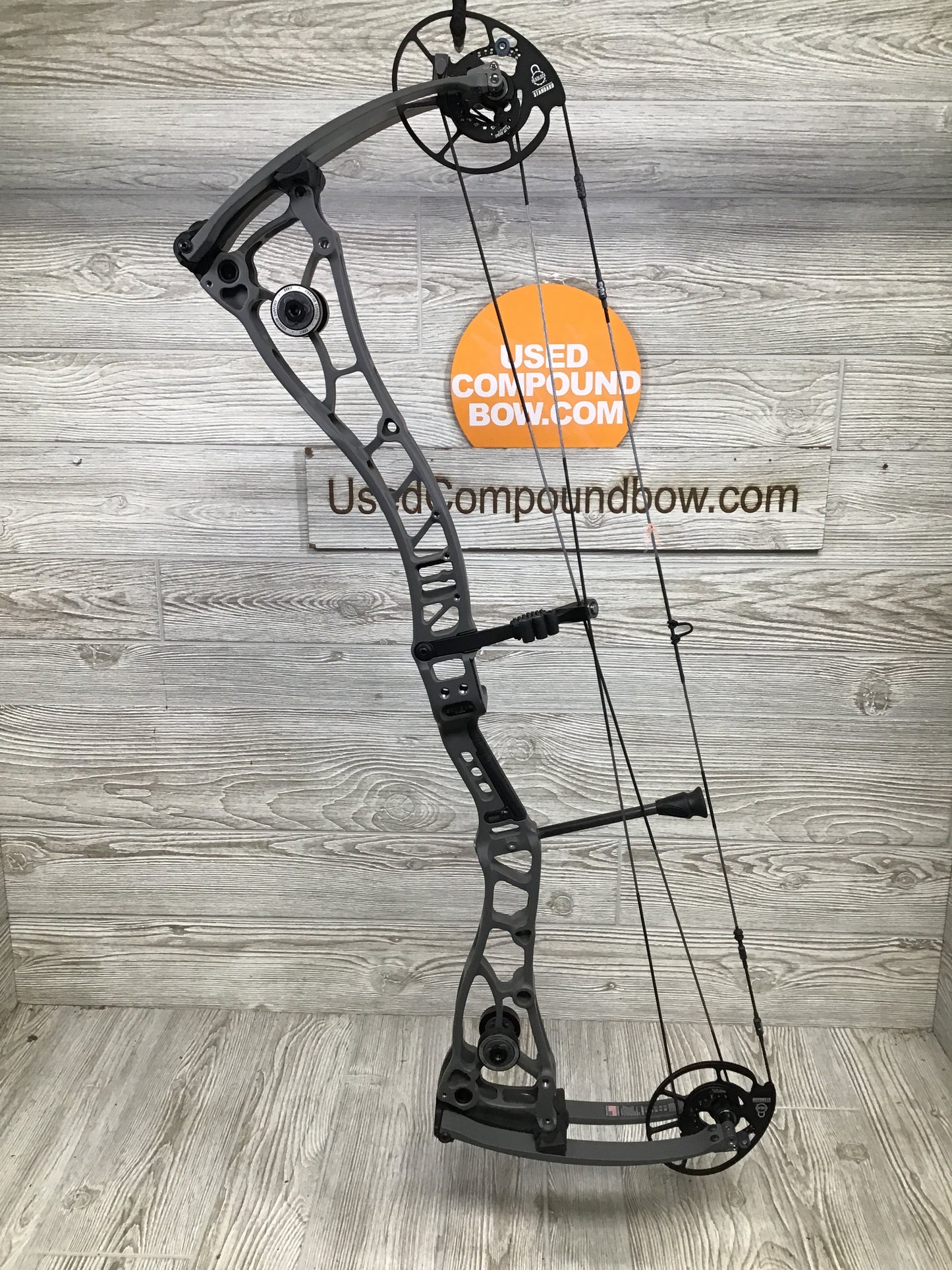 Bowtech Proven 34 Smoke Grey Medium Cam Left Handed 25-30" 60-70lbs