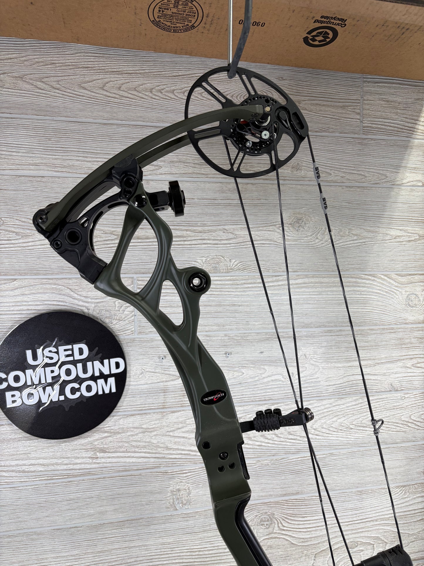 Bowtech Carbon One 50-60# Right Handed OD Green