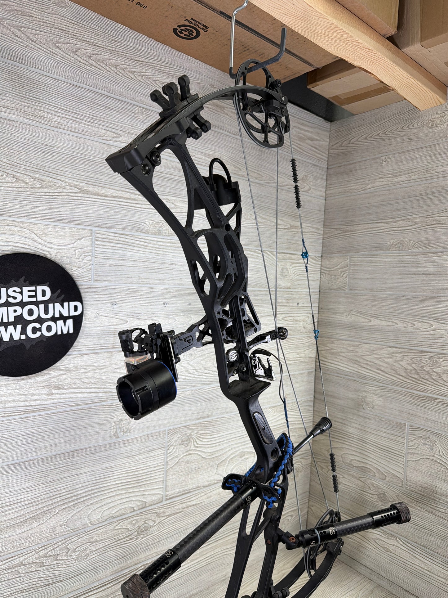 Elite Ritual Package Loaded RH 60-70# 25.5-30" Black