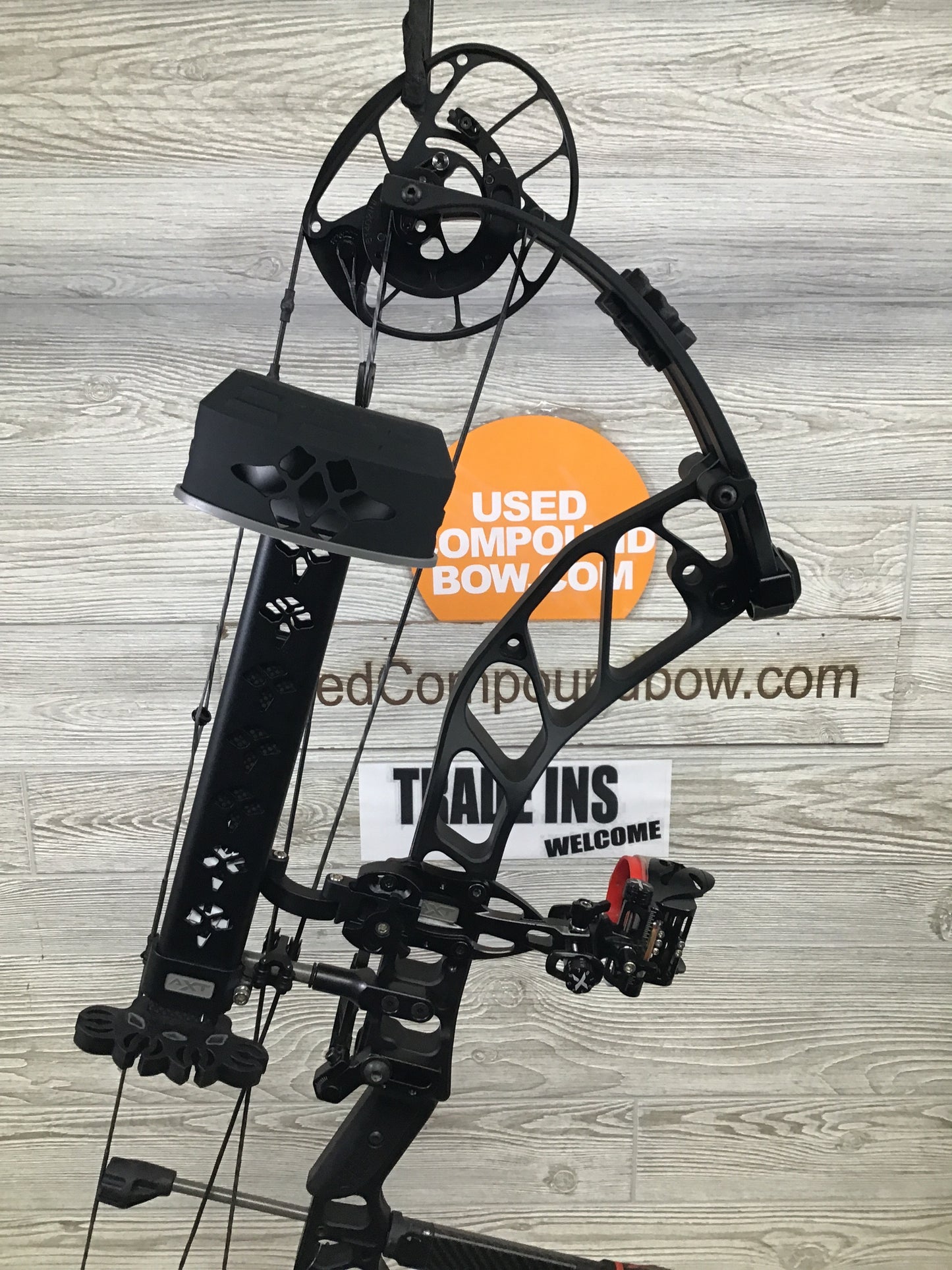 NEW IN BOX W/WARRANTY PSE OMEN - BLACK - 70 - RH - EC2 Package