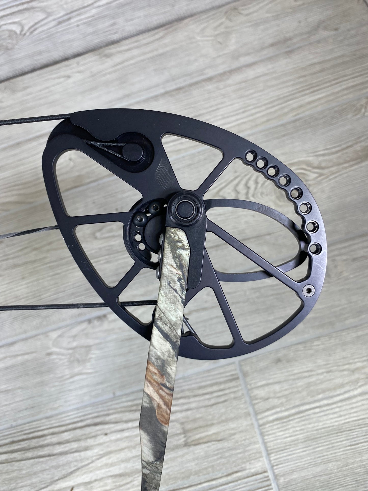 Diamond Outlaw Camo Right Handed Package 50-60#