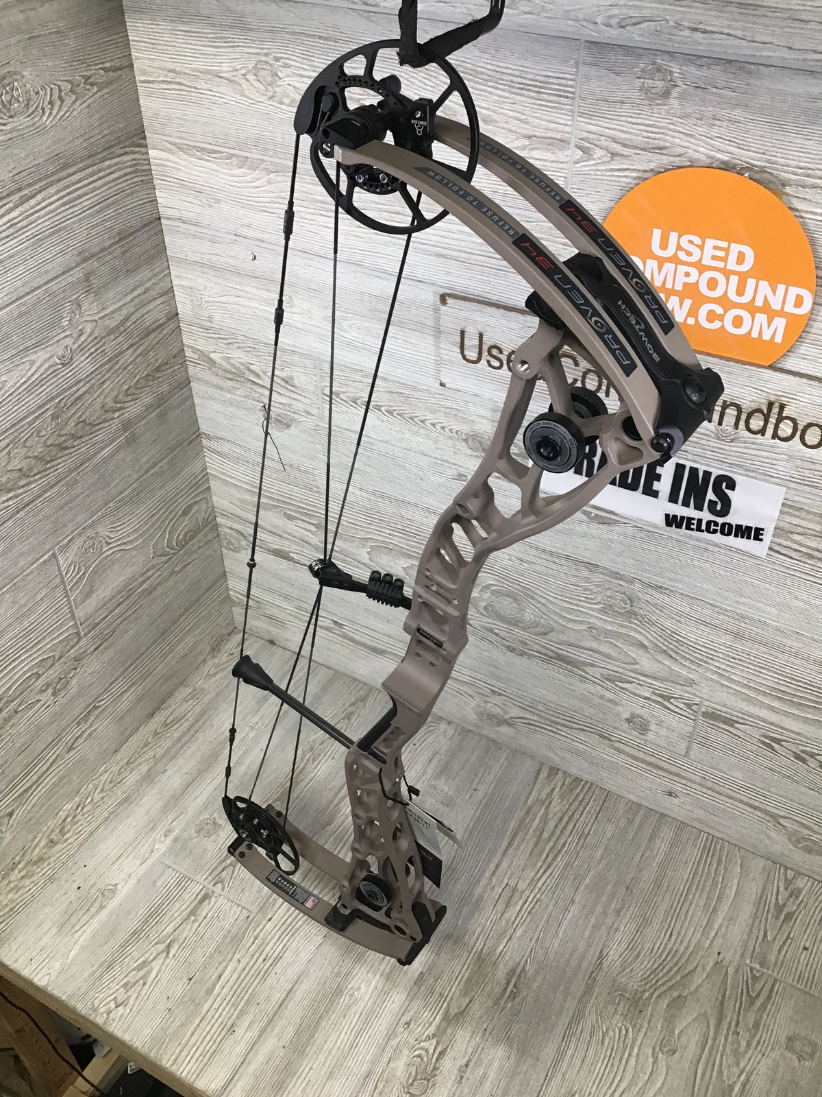 Bowtech Proven 34 Sandstone Medium Cam Left Handed 25-30" 60-70lbs