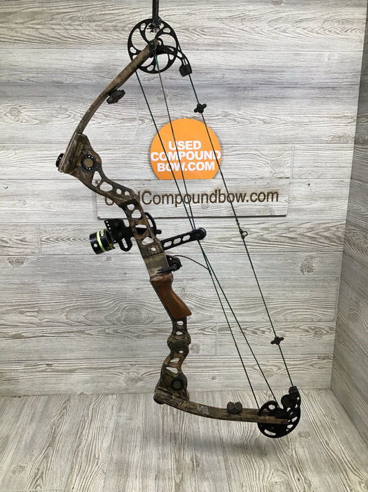 Used Mathews Legacy Right Handed 29" 70lb Package