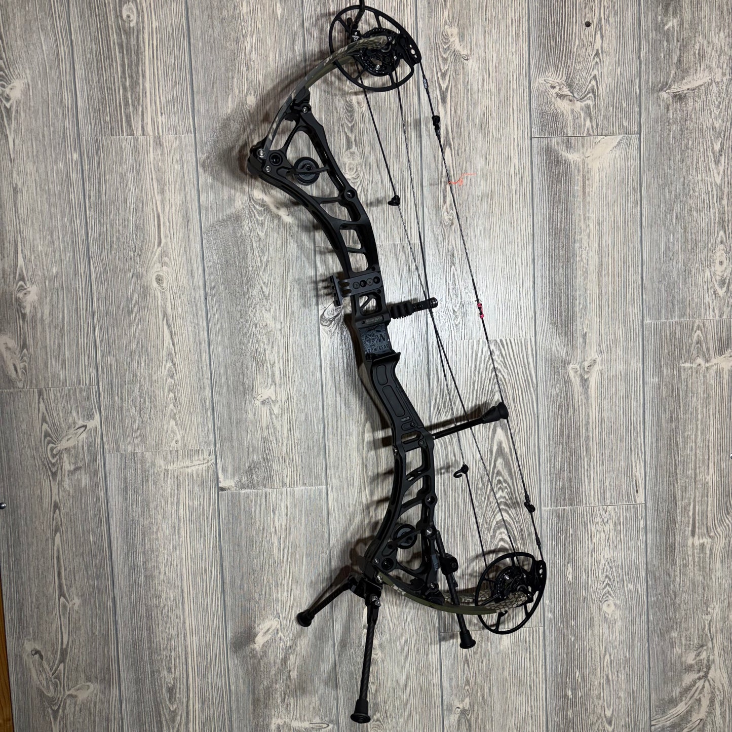 Used Bowtech Virtue Right Hand Black with Kuiu Limbs 60lb with SystmX strings + Bowtech Stand