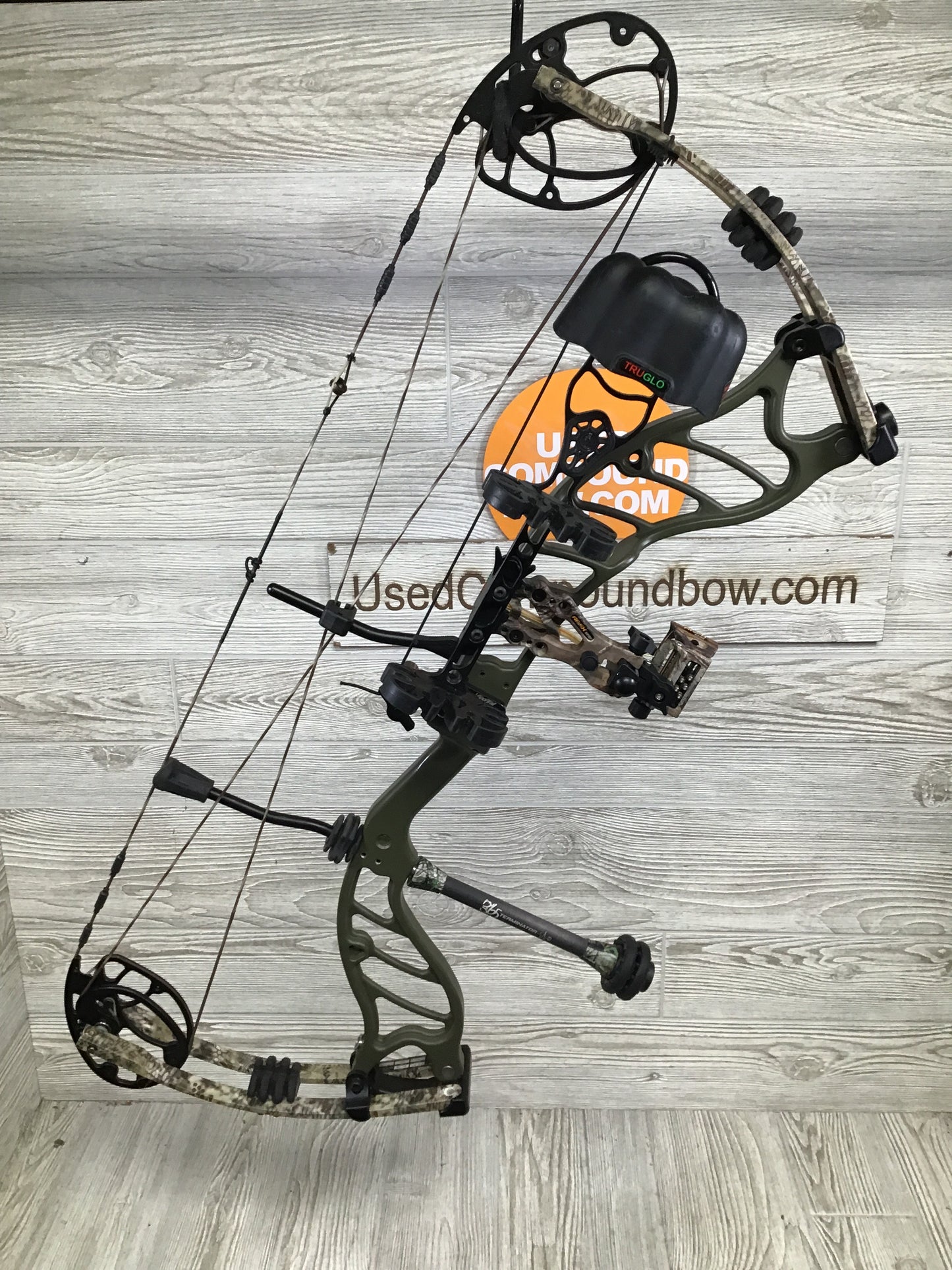 Athens Revelation 7 Right Handed Package 40-50lb Package 30"