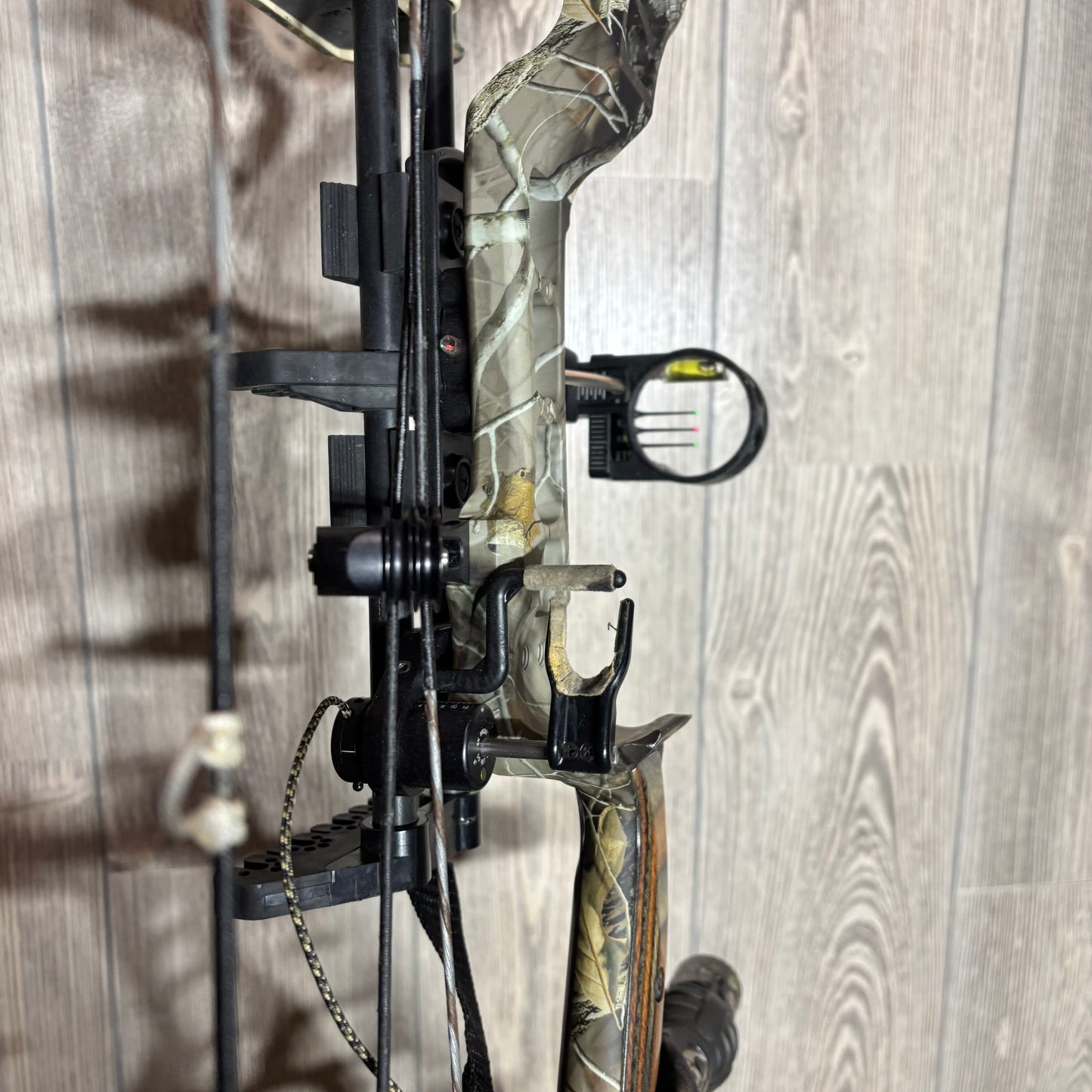 Used Diamond Iceman Left Handed package 60-70# Camo