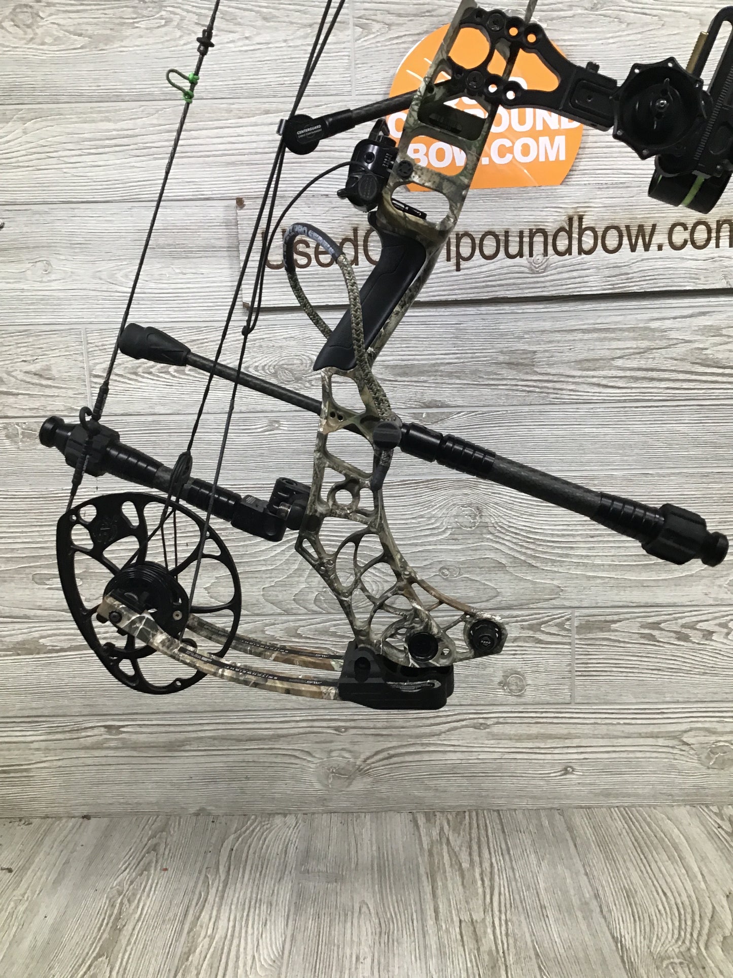 Used Mathews V3 27 RH Realtree Camo Package