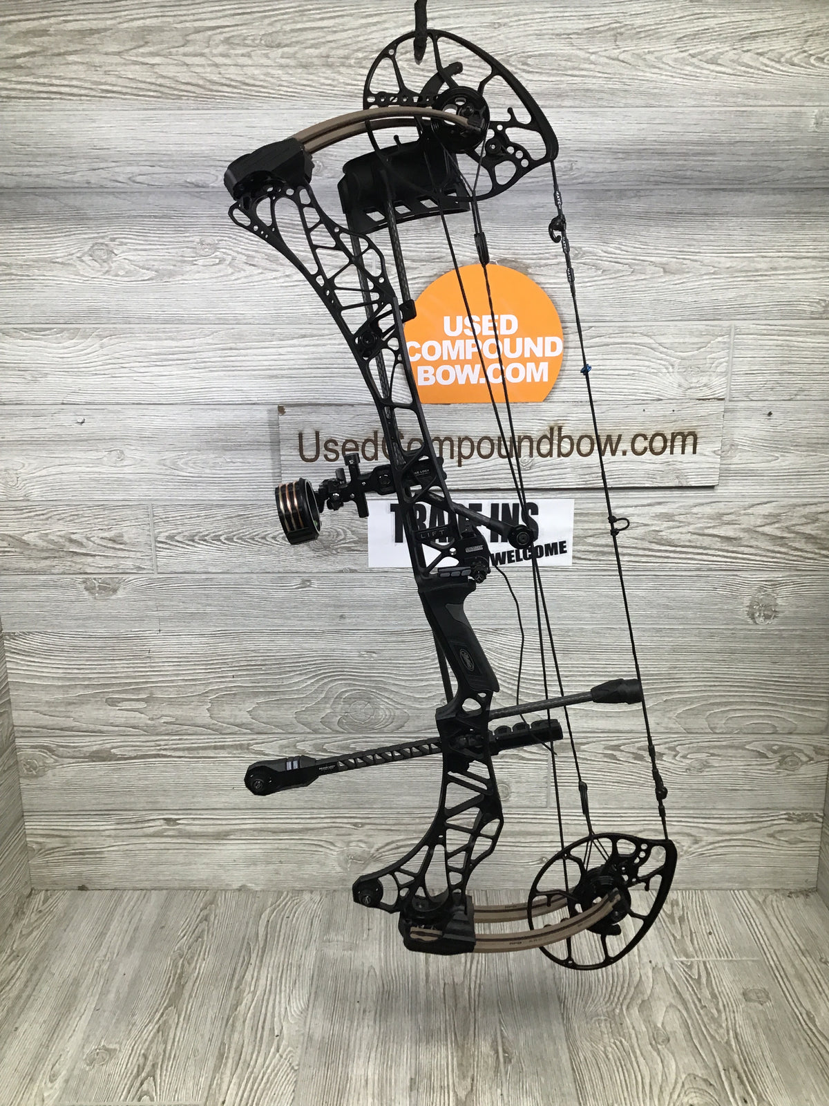 Mathews Lift X 29.5 RH Black Riser/Earth limbs Bow Loaded Pkg